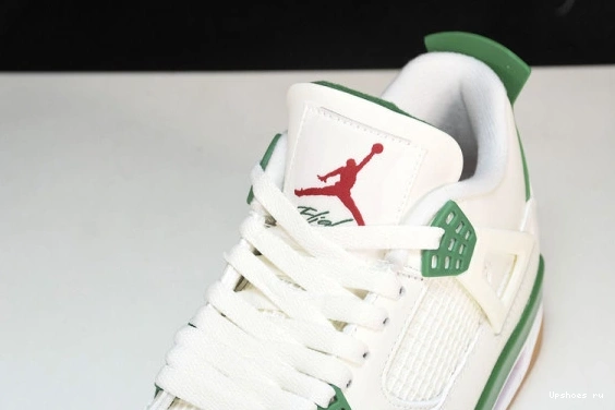 SB  Retro  Jordan  4 DR5415-103 DR5415-103 Green Pine 0520